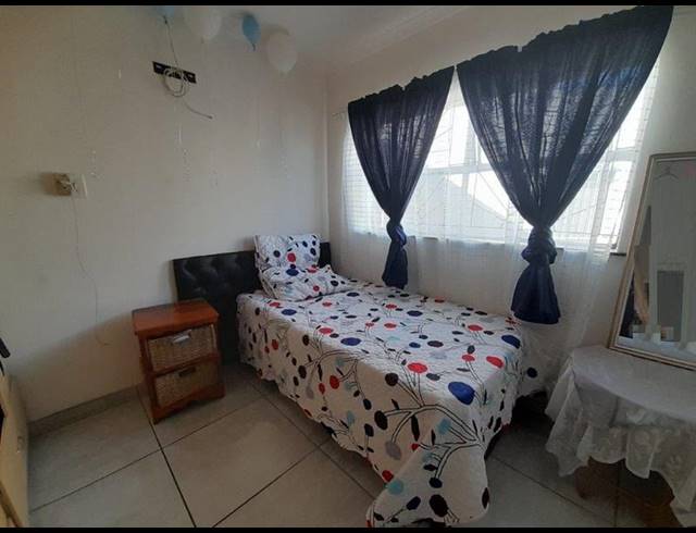 5 BEDROOM HOUSE FOR SALE IN AVONDALE